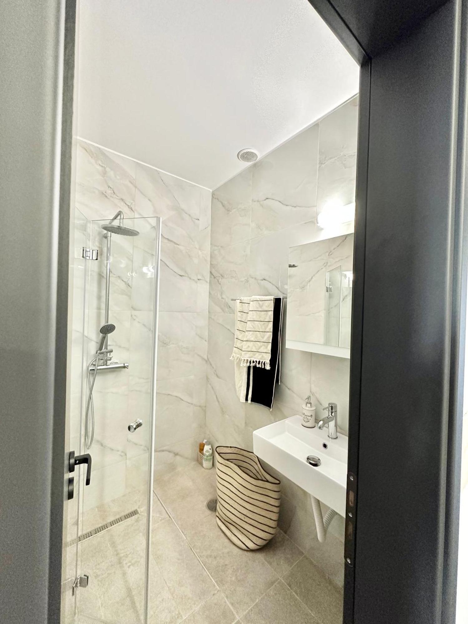 Exquisite 4-Bedroom Prestige Apartment Rhodes City Exterior photo